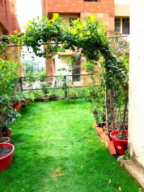 Entire 3 bedroom Duplex Villa with Garden at Vedic